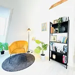 Aday - 4 Bedrooms Penthouse In Langholt *