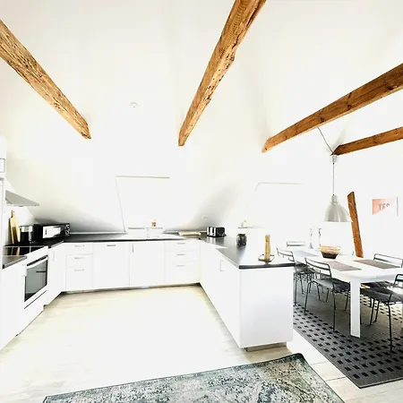 Aday - 4 Bedrooms Penthouse In Langholt Apartment Vodskov