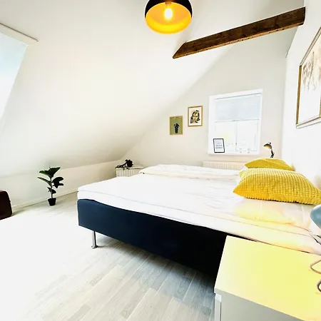 Aday - 4 Bedrooms Penthouse In Langholt Apartment