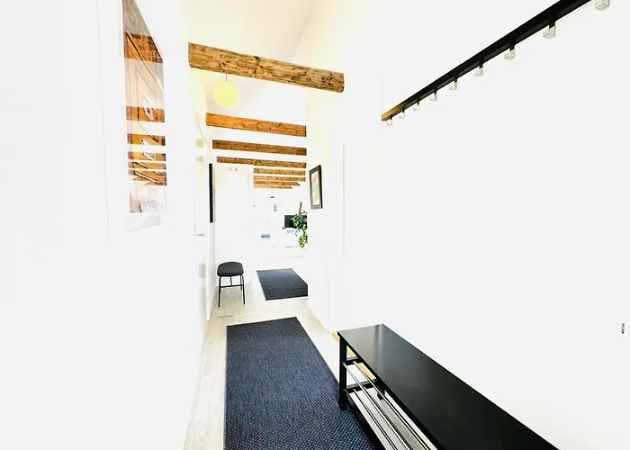 Aday - 4 Bedrooms Penthouse In Langholt
