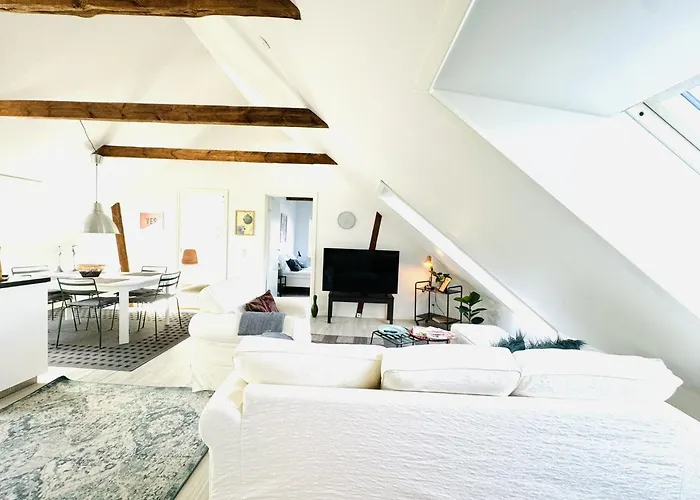 Aday - 4 Bedrooms Penthouse In Langholt Daire